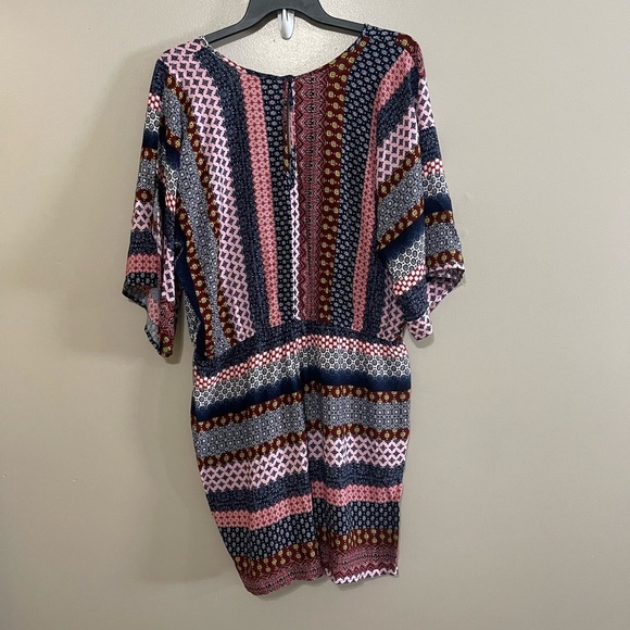 Venus Plus Sized Mixed Print Romper Size 1x - Picture 5 of 9